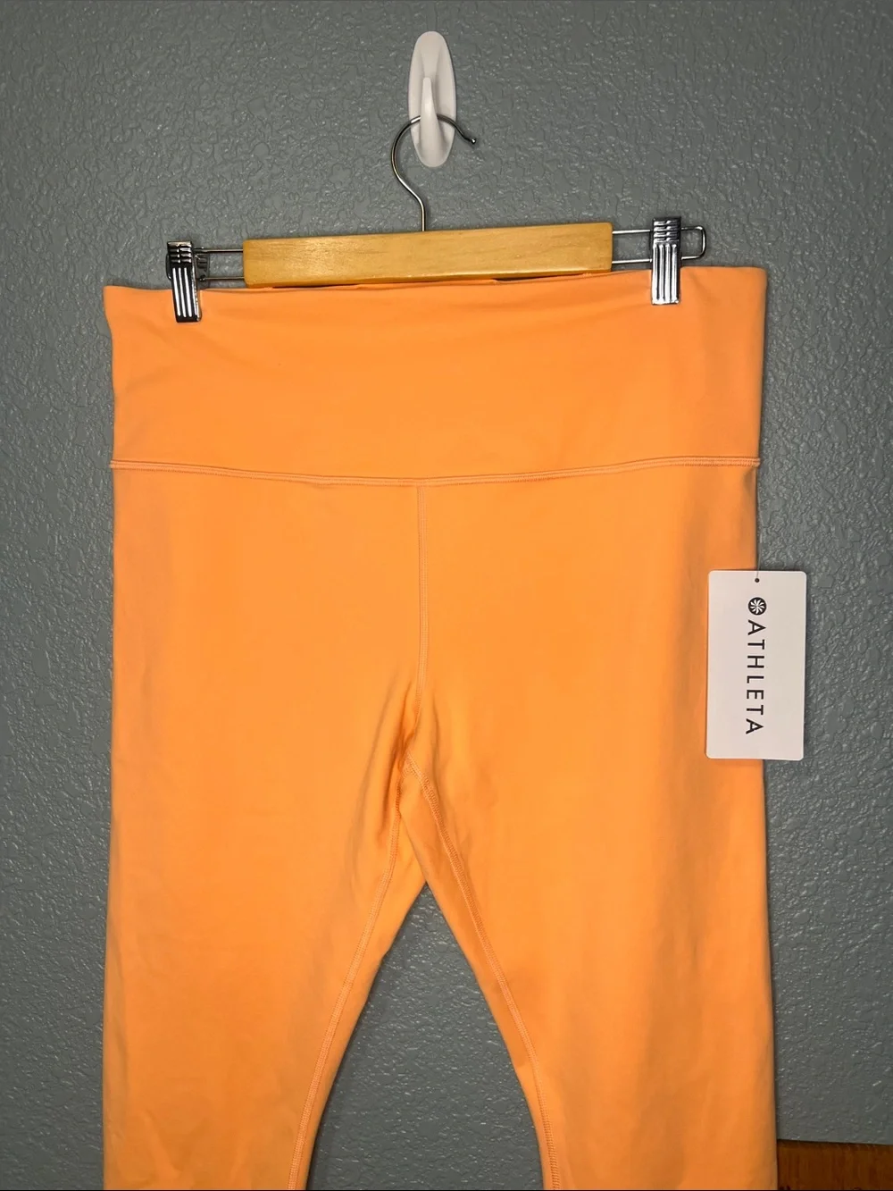 Athleta NWT Ultra High Rise Elation 7/8 Tight Orange Leggings – Large